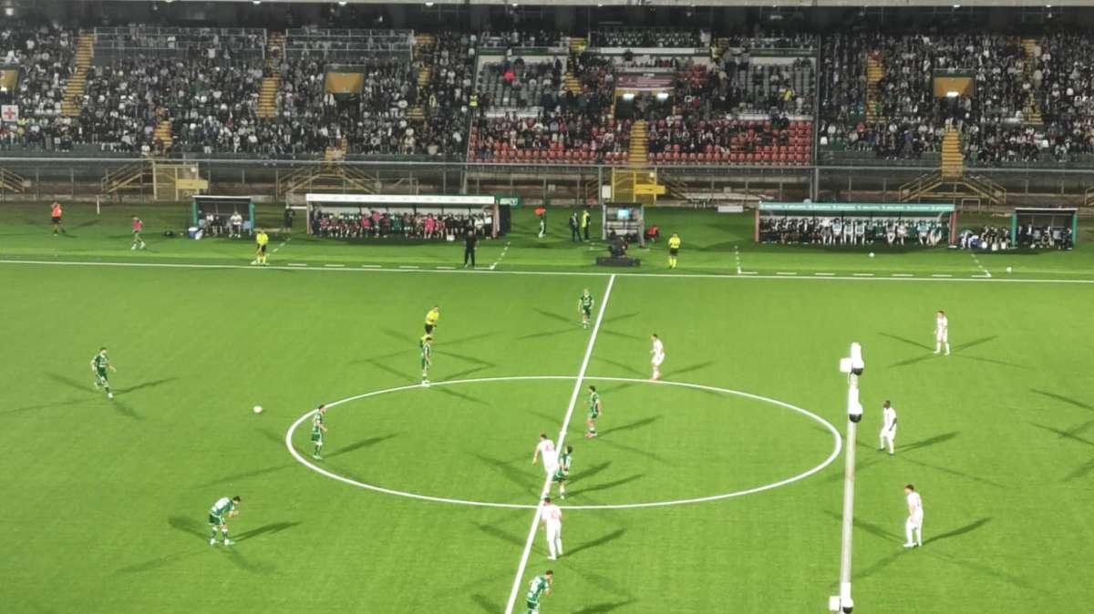 Grande sorpresa al Partenio-Lombardi: undici Lupi affamati hanno sbranato i campioni brianzoli