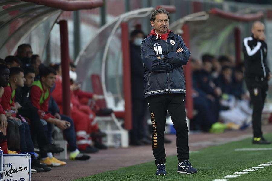 Caneo saluta i tifosi della Turris: "Che peccato non aver potuto festeggiare la salvezza insieme"