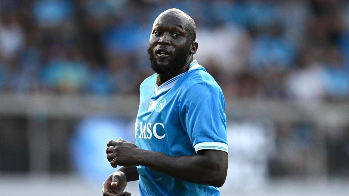 Niente operazione per Lukaku, ma resta fuori dalla lista Champions del Napoli. I tempi di recupero