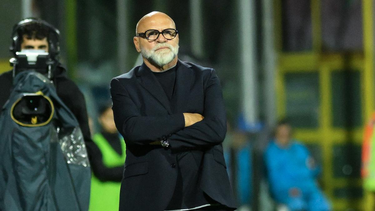 Salernitana, Cosmi: "Giocato male, immagine lontana anni luce da quella che vorrei"