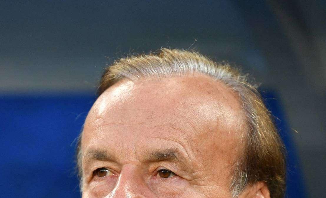 Rohr (ct Nigeria): "Osimhen può diventare il nuovo Drogba. Simy? Difficile per lui trovare spazio con la Nigeria"