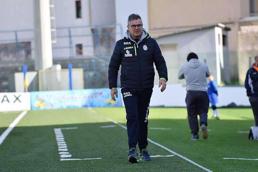 La Cavese sceglie la linea della continuità: l'allenatore in Serie C sarà mister Di Napoli