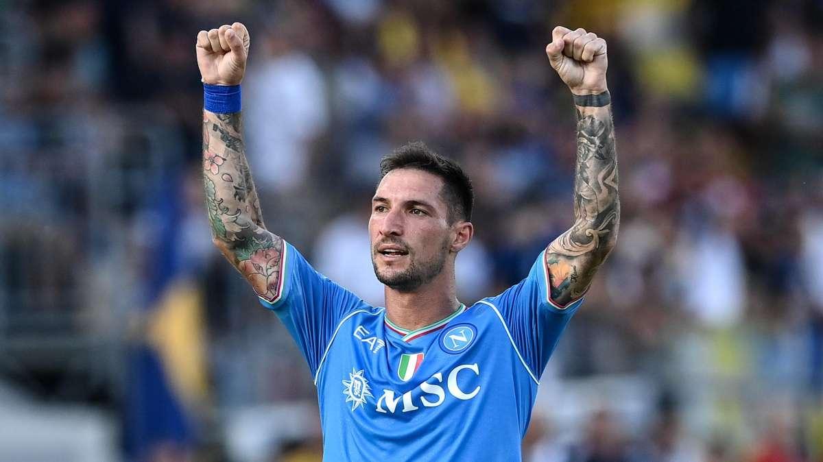 Napoli, Zielinski tornano dalla nazionale. Per Politano terapie e palestra
