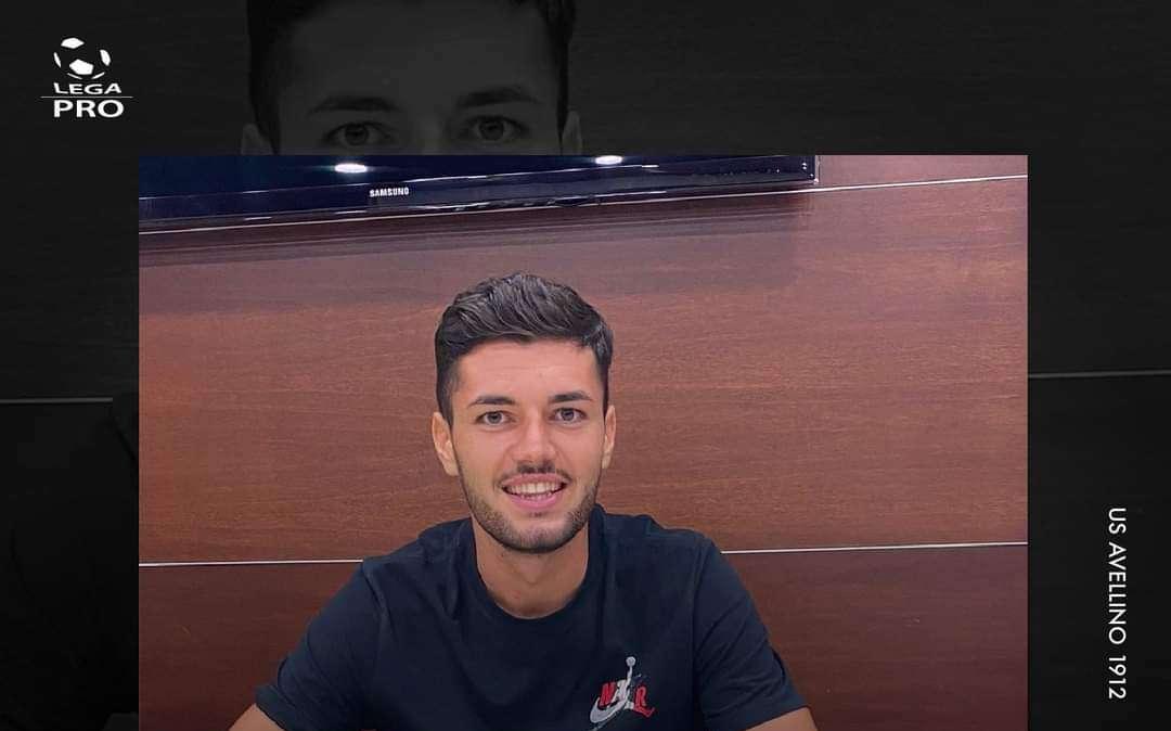 UFFICIALE - Avellino, c'è pure Dossena. Di Somma: "Under con esperienza, difensore polivalente" 