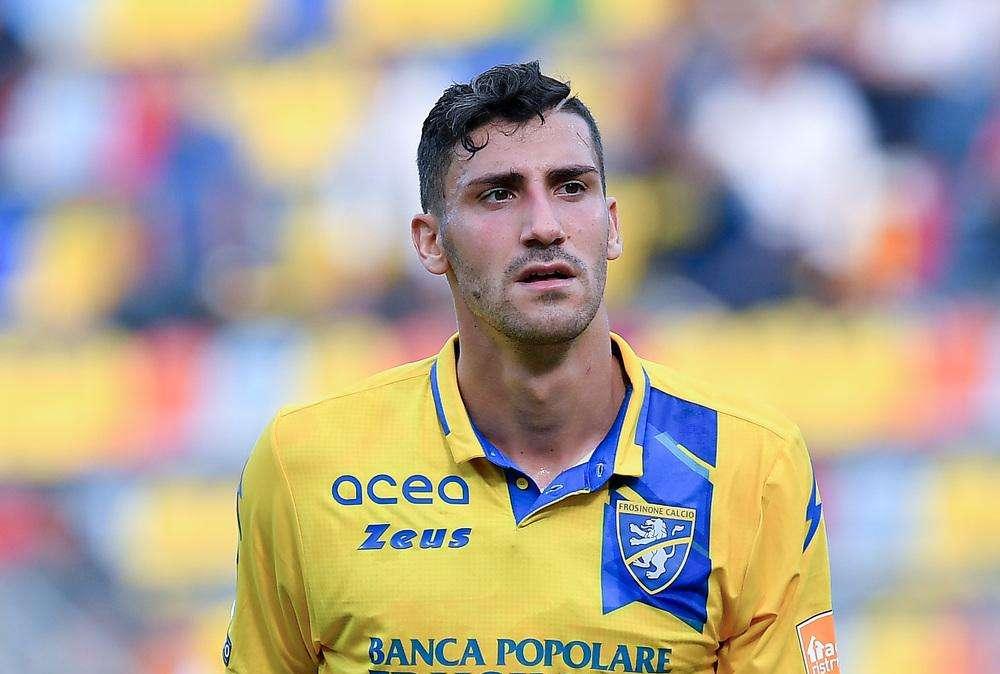 L'attaccante casertano Marcello Trotta è già pronto per abbracciare il Cosenza