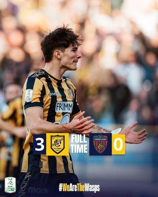 La Juve Stabia batte il Cosenza  3-0 al Menti  