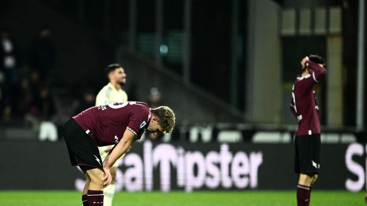 Salernitana, oggi Lovato lascia il ritiro: va al Sassuolo in prestito con obbligo condizionato