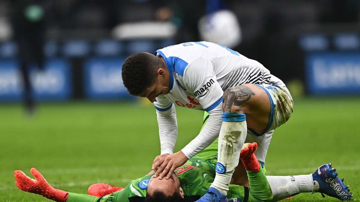 Napoli, oltre al danno la beffa: risentimento al polpaccio sinistro per il portiere Ospina