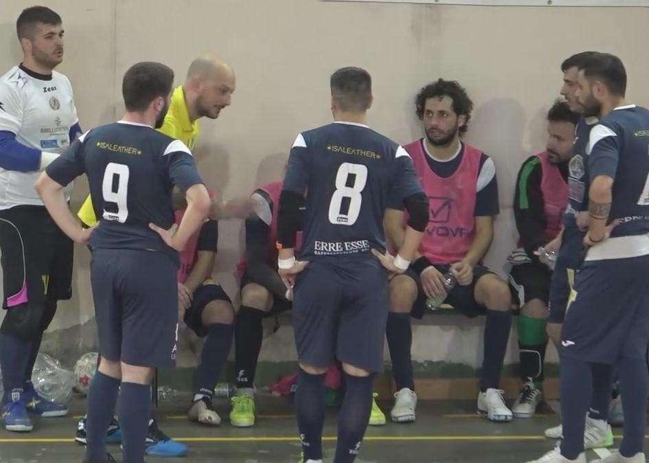  Il Victoria Solofra ferma la fuga del Futsal Crisci