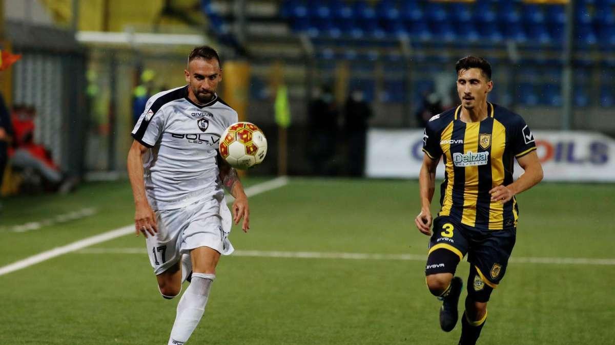 Juve Stabia, pressing del Foggia per Rizzo