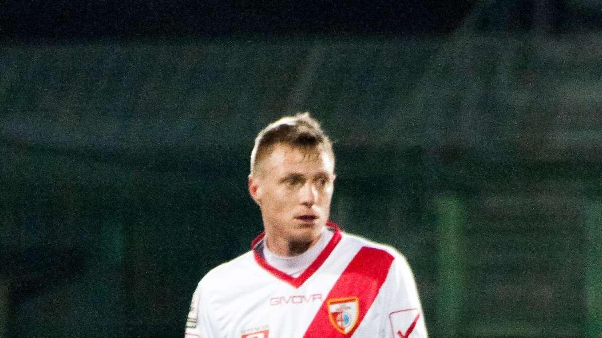 Ex Sorrento, Raggio Garibaldi firma col Seregno