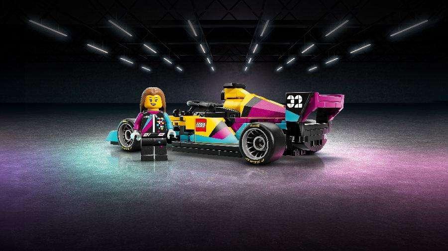 LEGO punta su Esmee Kosterman e lancia il primo set LEGO F1 ACADEMY