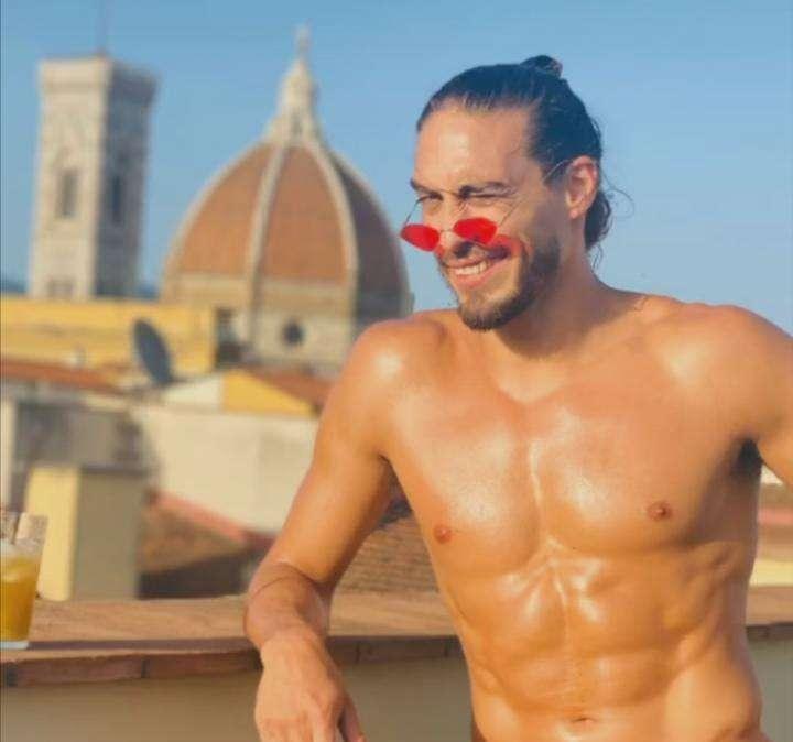 La quarantena "bollente" di Caceres fa innamorare tutte le tifose