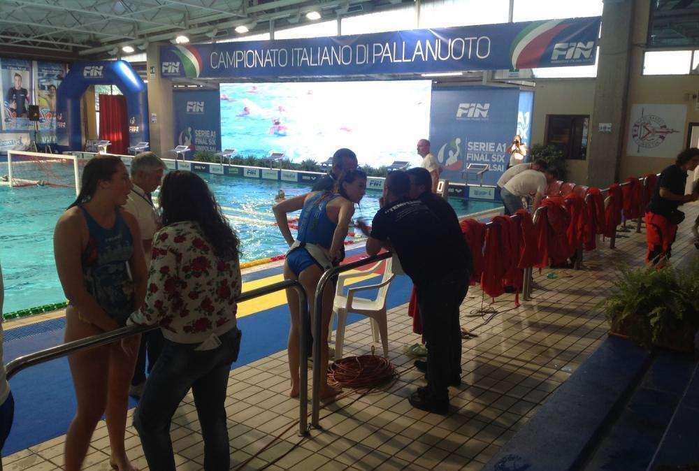 Cassano a Firenze, per consolare la moglie Carolina