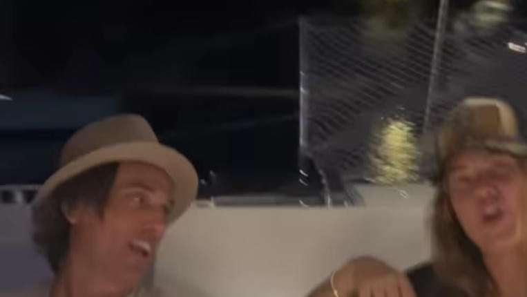 Montella, compleanno in barca con gli amici fiorentini. Il regalo è Dzeko?