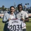 OFICIAL: Valencia CF, nuevo contrato para David Otorbi
