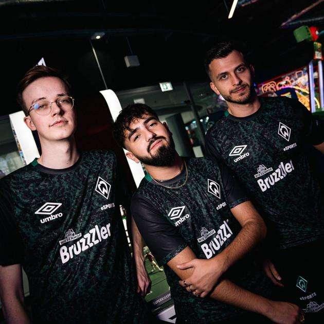 Werder Bremen, presentata la nuova maglietta esports