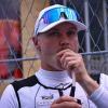 F1 | Bottas snobba il jet privato: a Singapore ci va in bicicletta