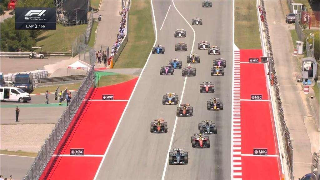 F1 | Partenza Barcellona, Russell fulminante: per Hamilton ora è in salita