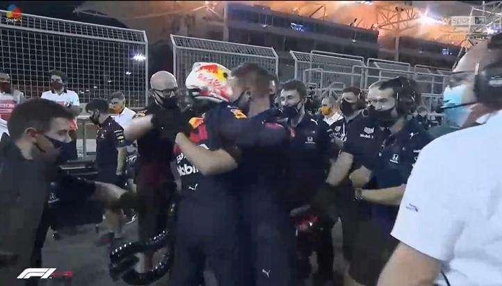 Formula 1 / Qualifiche Bahrain, Vanzini: "Verstappen pole. Mercedes, che facce..."
