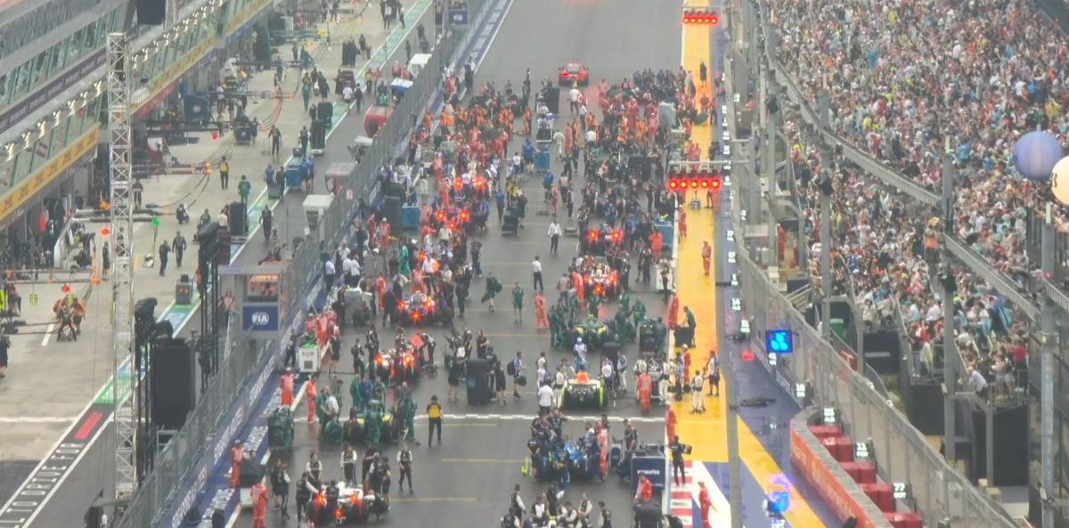 DIRETTA LIVE F1 | Sprint GP Singapore: Verstappen vince!