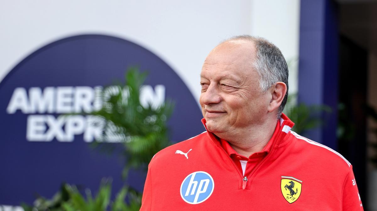 F1 | Ferrari, Vasseur: "Hamilton resta nel 2027. Wolff e il budget cap? Una barzelletta"
