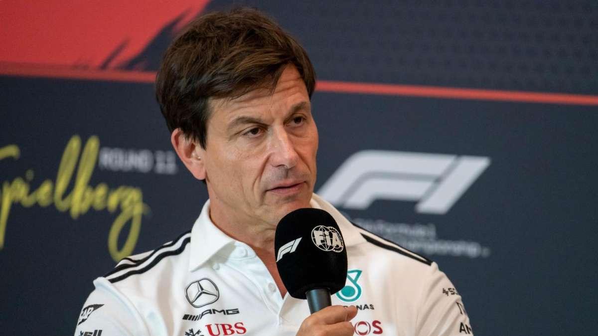 Wolff su Horner: “La sua arroganza gli è costata il posto in Red Bull”