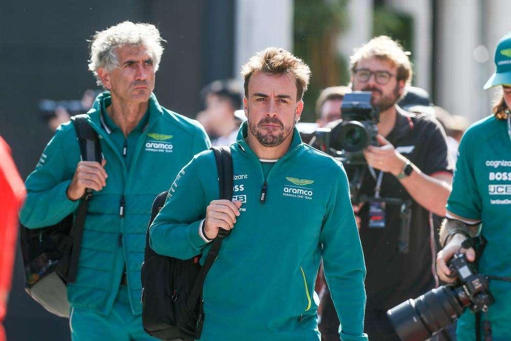 F1 | Alonso e le scelte sbagliate: Hamilton alla Ferrari e l'esempio delle Sliding Doors