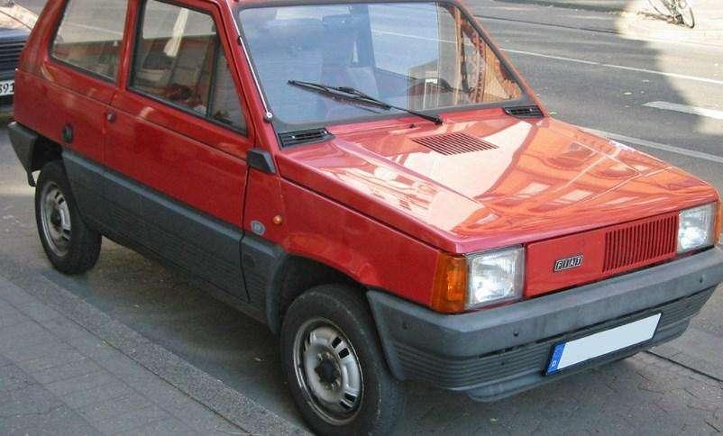 Coronavirus / Crisarà (Fimmg): "Vaccini? Come correre in F1 con una Panda"