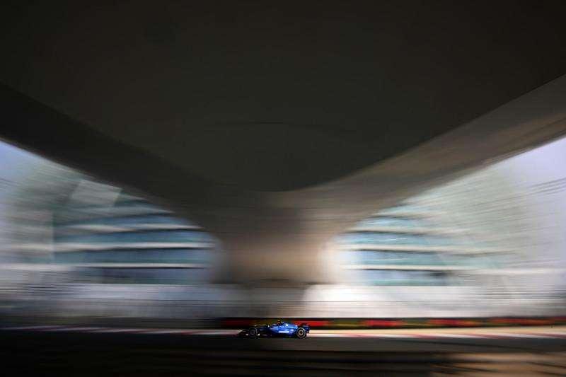 F1 | Test Pirelli Abu Dhabi: i tempi dopo 4 ore. Browning 1° con Williams