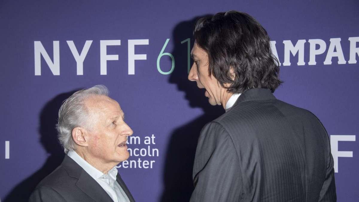 F1 | Ferrari, la prima a Maranello del film di Mann: Enzo e i meccanici presenti