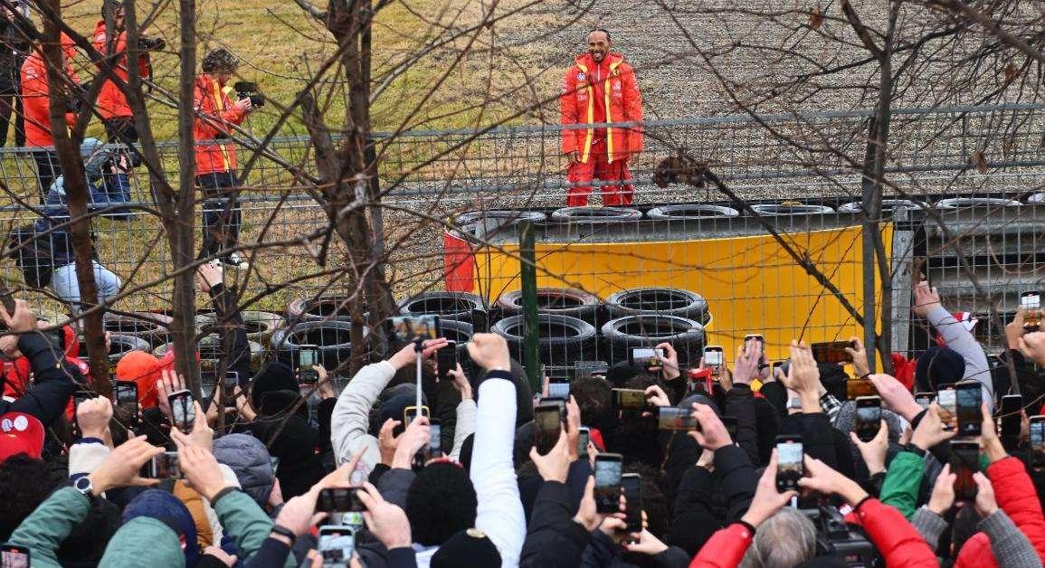 F1 | La speranza dei tifosi di tornare campioni: Lewis, portaci il mondiale!