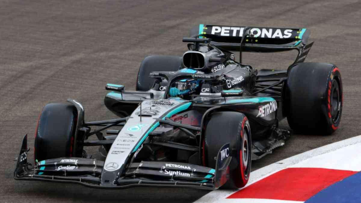 F1, Qualifiche Singapore: pole Russell, poi Verstappen e Piastri. Ferrari, 3a fila