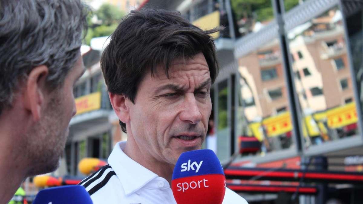 F1 | Mercedes, Wolff: "FP3 positive, attenzione al graining. Leclerc qui?..."