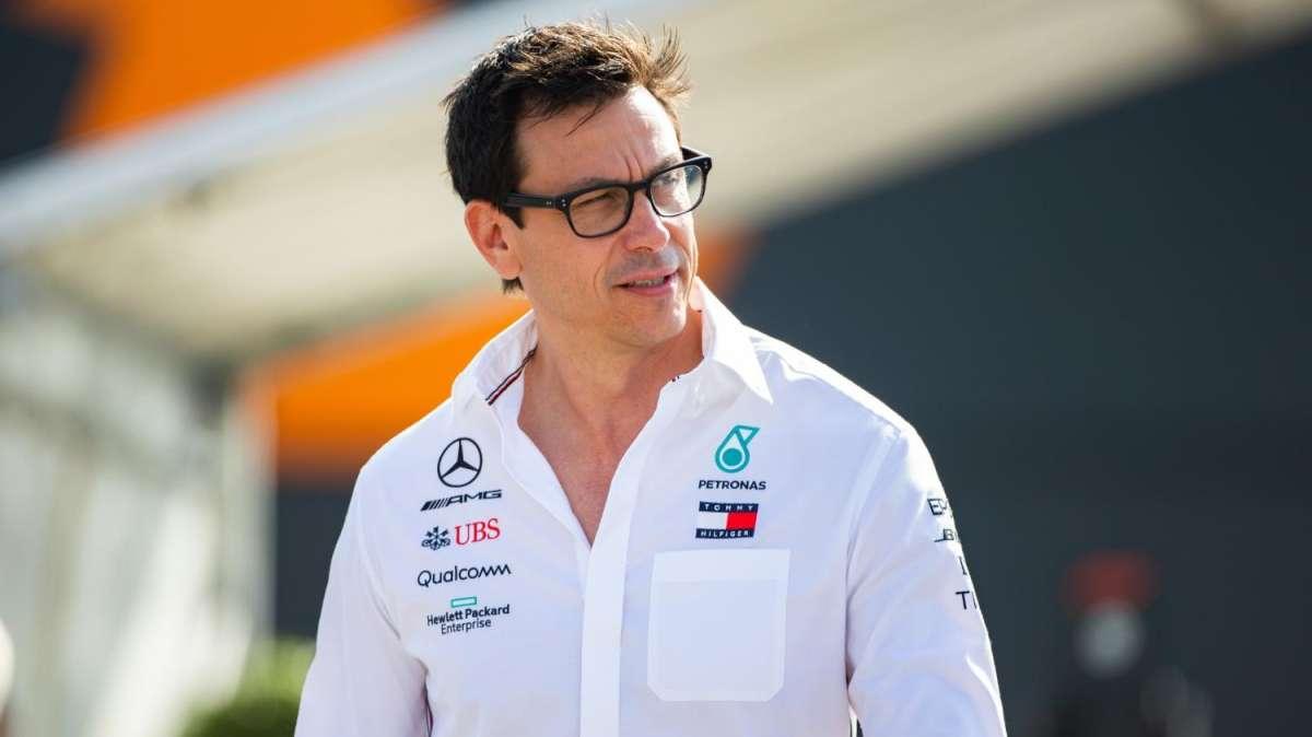 F1 | Wolff contro Horner: una persona di cui non ti puoi fidare