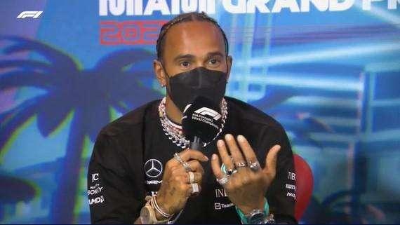 Formula 1 | Miami, Hamilton affascinato dalla pista. Sul caso gioielli ancora duro