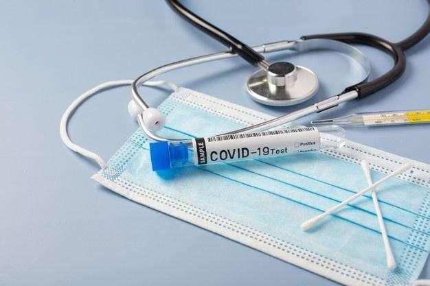 Contatto con un positivo: ecco cosa fare per Capodanno