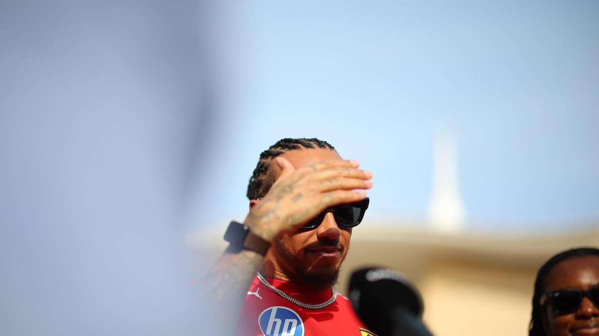 F1 | Ferrari, Hamilton ha in mano la squadra! In radio: "Super lavoro, fiero di voi"
