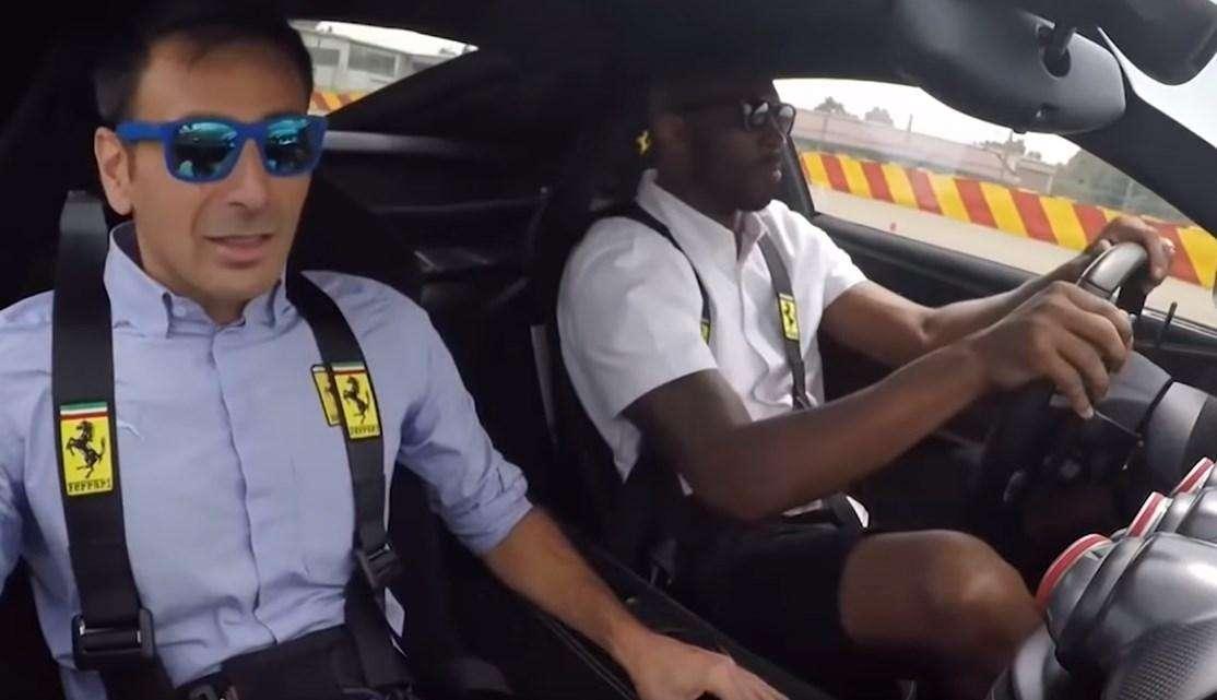 NBA / 25 luglio 2016: quando Kobe Bryant entro a Maranello, alla casa della Ferrari
