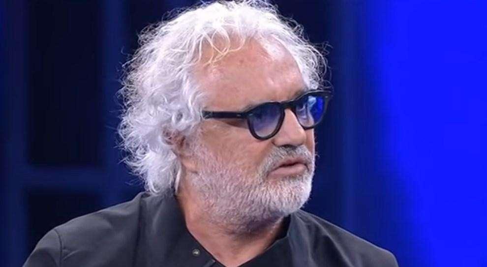 Formula 1 / Briatore minaccia Alonso: "Niente bici nel traffico, altrimenti..."