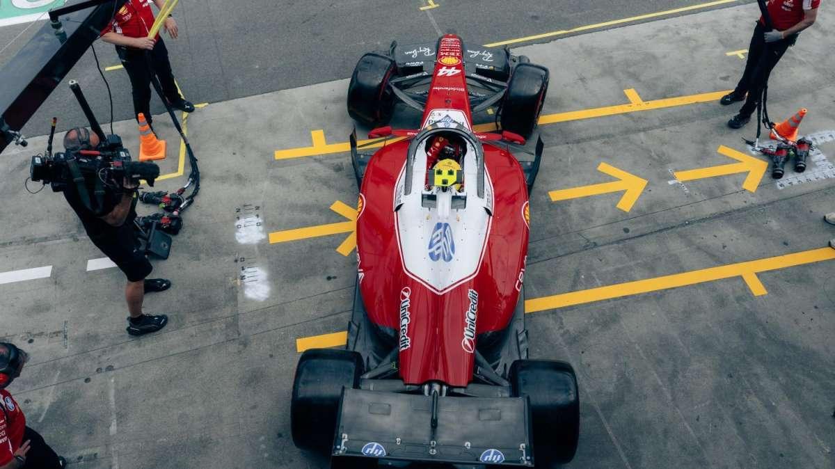 F1 Cina, Top Speed Qualifica Sprint: Hadjar è un fulmine, Ferrari carica e "lenta" sul dritto