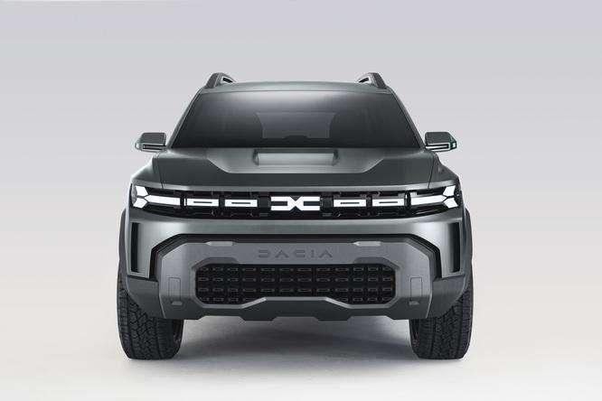 Dacia | Ecco il Bigster: Duster e Sandero diventano le piccoline