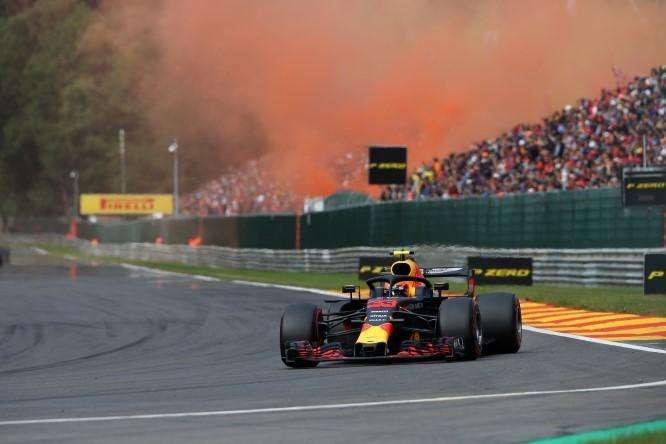 Formula 1 / Ecclestone, passione team principal: "Prenderei Verstappen" 