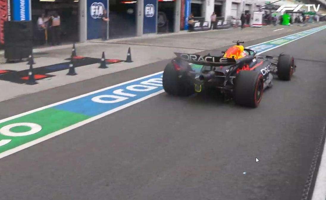 F1 | Colpo di scena: fuma il nuovo motore della Red Bull di Verstappen