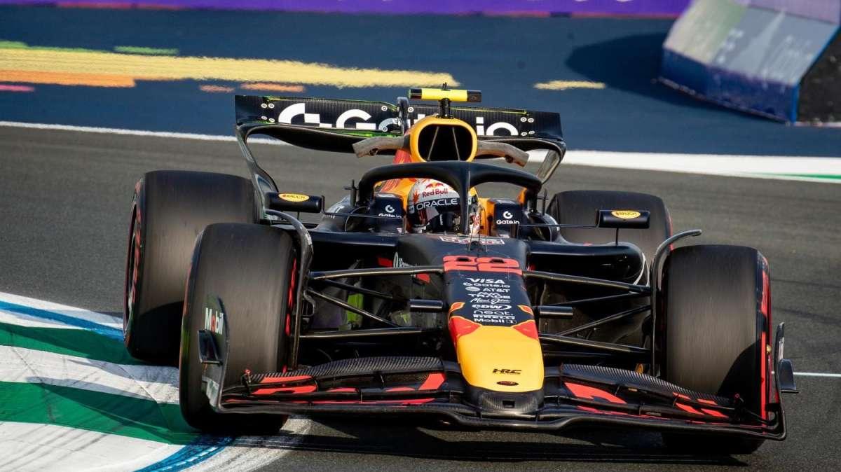 F1 | Red Bull, Marko fa bastone e carota con Tsunoda: "Guardando a Max..."