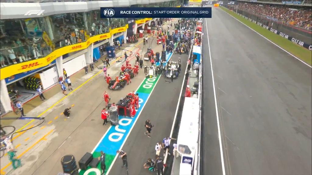 F1 | Bahrein, caos prima del via: Hamilton torna secondo, ma spunta l’ipotesi slick