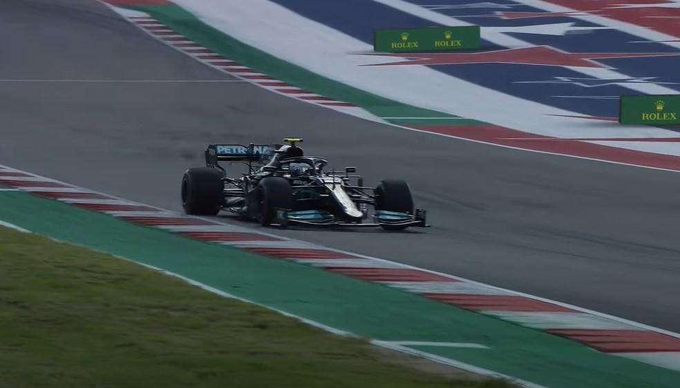 Formula 1 | Hamilton e Bottas si lamentano via radio: la W12 non va