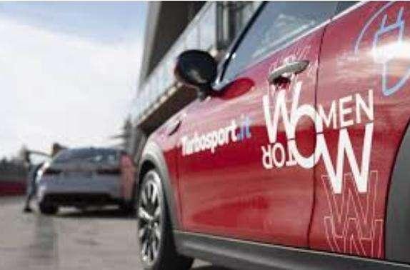 F1 | Imola, il progetto WOW Women Motor accende la fan zone con l’empowerment femminile