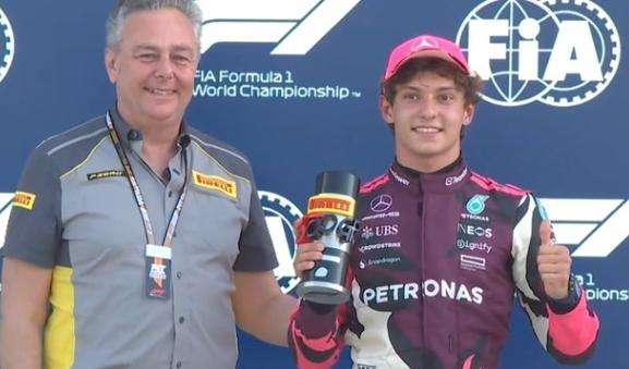 F1 | Mercedes, Antonelli in pole: "Hot Laps grazie! Messo tutto insieme. Domani in partenza..."