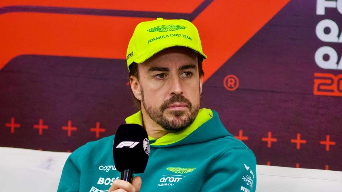 F1 | Aston Martin, Alonso controcorrente boccia un ritorno ai V10: "Ormai..."